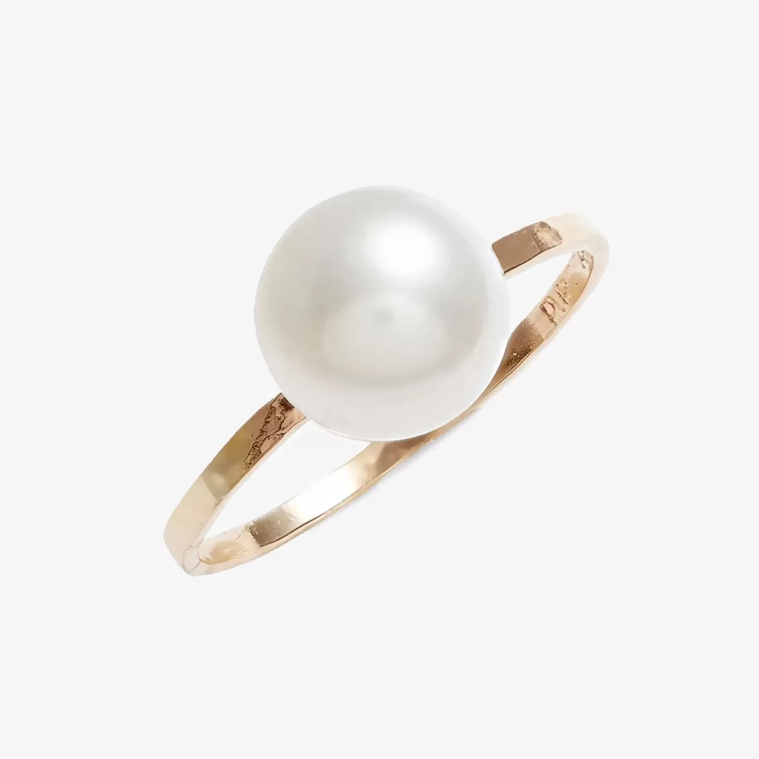 The Alkemistry Poppy Finch 14Ct Yellow Gold Large Pearl Hammered Ring Cheap